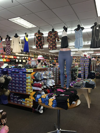 Shoe Store «Shoe Rack Outlet», reviews and photos, 26069 Hoover Rd, Warren, MI 48089, USA