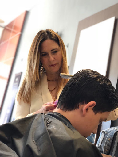 Hair Salon «Avalon Salon Miami», reviews and photos, 1402 Ponce De Leon Blvd, Coral Gables, FL 33134, USA