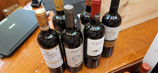 Liquor Store «Macadoodles- South Springfield», reviews and photos, 1455 E Independence St, Springfield, MO 65804, USA