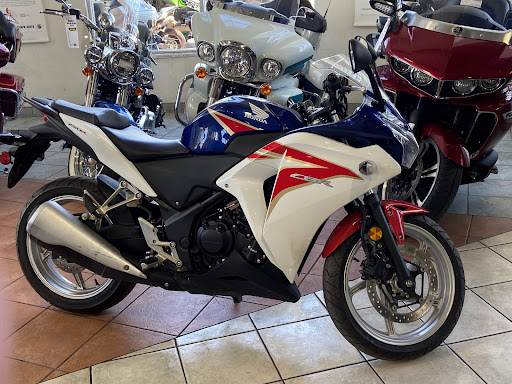 Motorcycle Dealer «RideNow Powersports Phoenix», reviews and photos, 17202 N Cave Creek Rd, Phoenix, AZ 85032, USA