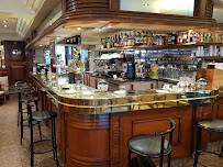 Atmosphère du Restaurant Brasserie l'Esmeralda à Paris - n°4