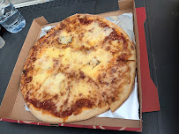 Plats et boissons du Pizzas à emporter Chez Cândido Pizza à Orgères - n°3