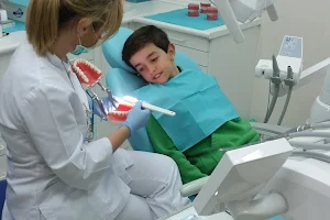 Clinica Dental Ana I. Manzaneque image