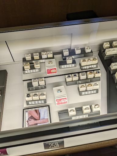 Jeweler «Fred Meyer Jewelers», reviews and photos, 14700 SE McLoughlin Blvd, Milwaukie, OR 97267, USA