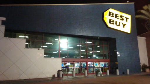 Electronics Store «Best Buy», reviews and photos, 12989 Park Plaza Dr, Cerritos, CA 90703, USA