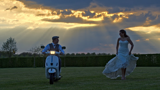 Luc Viatour Photographe pour Entreprises et mariages dans toute la Belgique