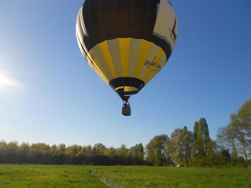 Agence de vols touristiques en montgolfière sarthe-air SAS La Chartre-sur-le-Loir