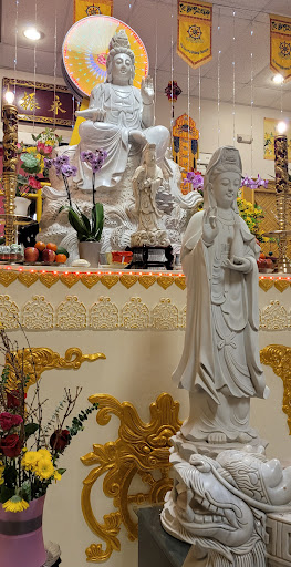 Vo Luong Quang Temple