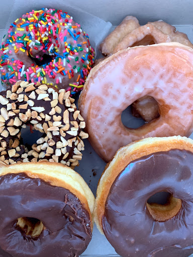 Donut Shop «Golden Donut», reviews and photos, 2360 University Ave, San Diego, CA 92104, USA
