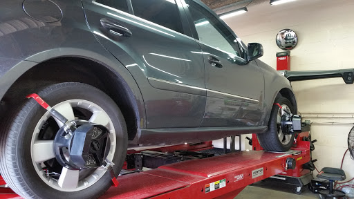 Tire Shop «River Oaks Firestone», reviews and photos, 3701 Westheimer Rd, Houston, TX 77027, USA