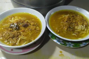 Mie ayam lampu merah image