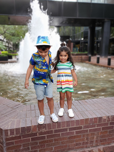 Visitor Center «Tampa Bay Visitor Center & Gift Shop», reviews and photos, 615 Channelside Dr #101A, Tampa, FL 33602, USA