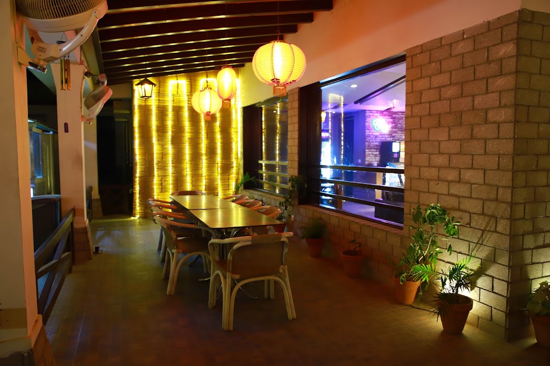 Cafe 10
