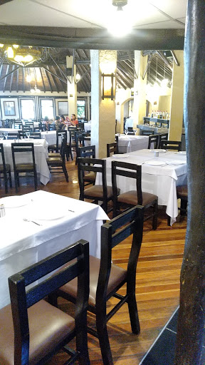 Dining chairs in Cochabamba