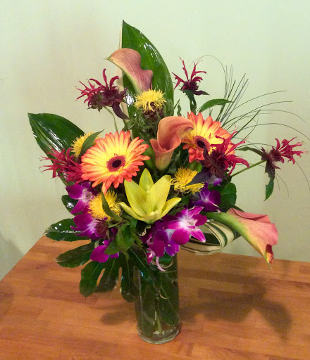 Florist «Back to the Fuchsia - A Flower Shop», reviews and photos, 439 Butler St, Saugatuck, MI 49453, USA