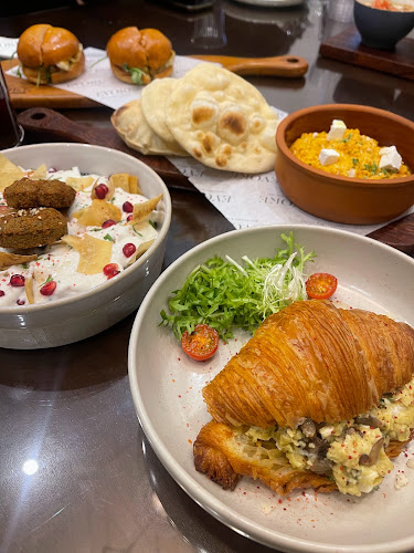 Opinii despre Evoke restaurant & Lounge în الهفوف‎ - مطعم