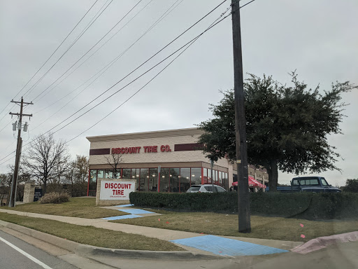 Tire Shop «Discount Tire Store - N Richland Hills, TX», reviews and photos, 8632 Davis Blvd, North Richland Hills, TX 76182, USA