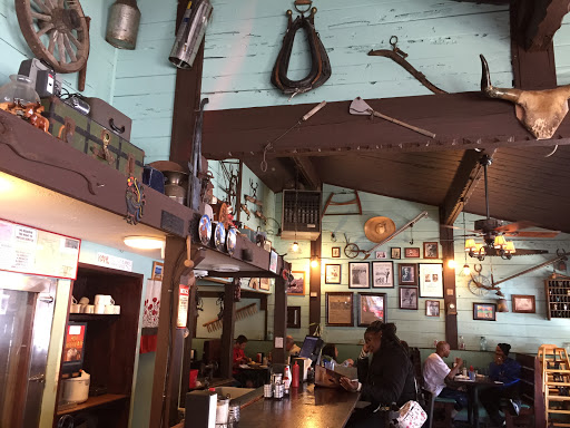 Shopping Mall «Pelton Shopping Center», reviews and photos, 110 Pelton Center Way, San Leandro, CA 94577, USA