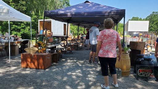 Flea Market «East Avon Flea Market», reviews and photos, 1520 W Henrietta Rd, Avon, NY 14414, USA