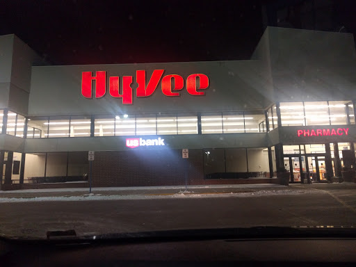 Supermarket «Hy-Vee», reviews and photos, 7117 N Prospect Ave, Gladstone, MO 64119, USA