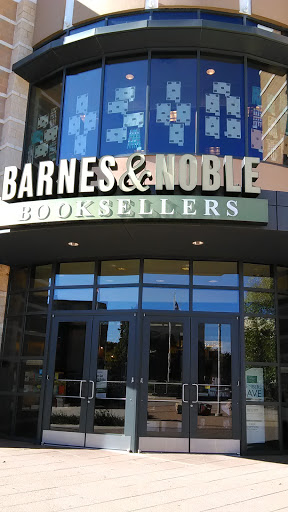 Book Store «Barnes & Noble», reviews and photos, 5959 Triangle Town Blvd, Raleigh, NC 27616, USA