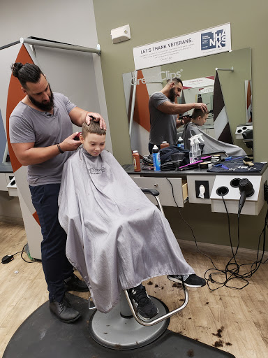 Hair Salon «Great Clips», reviews and photos, 893 N Colony Rd, Wallingford, CT 06492, USA