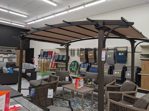 Shopping Mall «Heart of Florida Shopping Center», reviews and photos, 35910 US-27, Haines City, FL 33844, USA