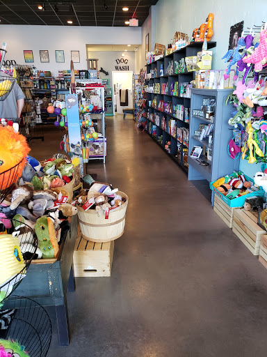 Pet Supply Store «Fetch Pet Supplies & Gifts», reviews and photos, 1332 E Republic Rd, Springfield, MO 65804, USA