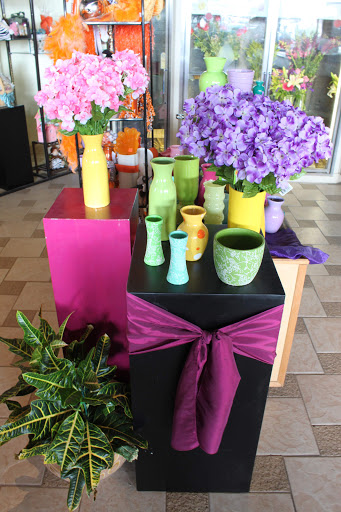 Florist «Sabrinas Flowers & Gifts», reviews and photos, 1903 S Goliad St, Rockwall, TX 75087, USA