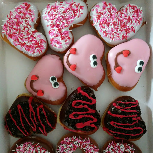 Bakery «Krispy Kreme Doughnuts», reviews and photos, 16415 NW Cornell Rd, Beaverton, OR 97006, USA