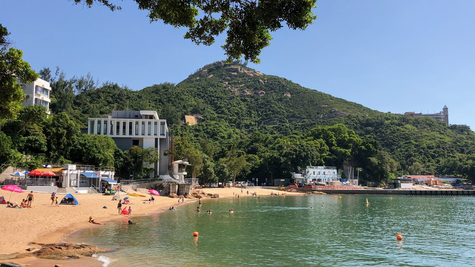 St. Stephen's Beach'in fotoğrafı geniş ile birlikte