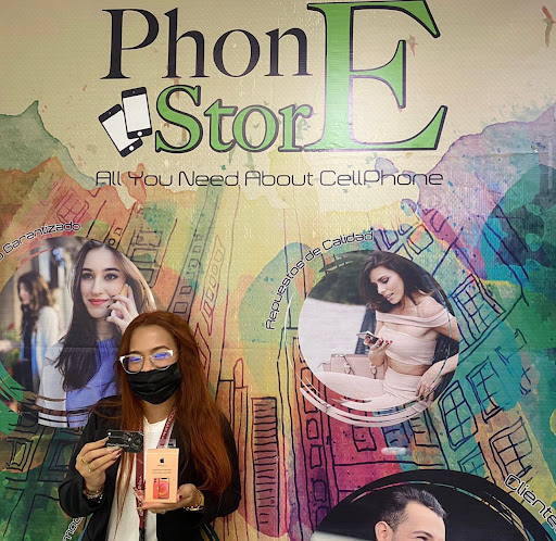 PhoneStore