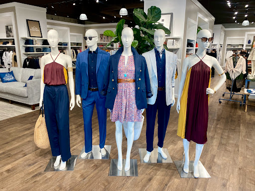 Clothing Store «Banana Republic», reviews and photos, 454 Evergreen Ct, Central Valley, NY 10917, USA