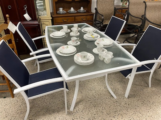 Consignment Shop «Design Furniture Outlet & Consignment», reviews and photos, 1928 Gulf to Bay Blvd, Clearwater, FL 33765, USA