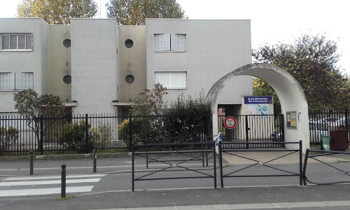Numero de telephone 0183722170 - École primaire École Maternelle et Primaire des Cosmonautes à Saint-Denis
