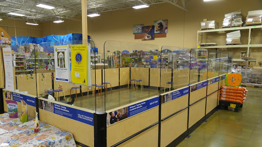 Pet Supply Store «PetSmart», reviews and photos, 1072 Bullsboro Dr, Newnan, GA 30265, USA