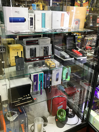 Cigar Shop «Park Avenue Smoke Shop», reviews and photos, 194 Park Ave, Worcester, MA 01609, USA