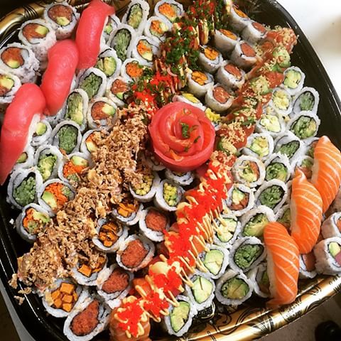 Kosher Grocery Store «Glatt Express», reviews and photos, 1400 Queen Anne Rd, Teaneck, NJ 07666, USA