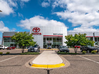 Rudy Luther Toyota Service Department - Photo 3 - Car repair in Golden Valley, MN, Minneapolis