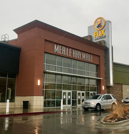 Merle Hay Mall, 3800 Merle Hay Rd, Des Moines, IA 50310, USA, 