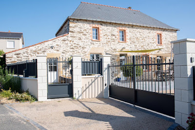 Artisan Poseur 85 Sarl à Les Achards