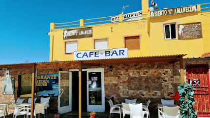 CAFE-BAR ABIERTO HASTA EL AMANECER