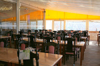 Atmosphère du Restaurant asiatique La Cité d'Or 金城餐馆 à Puget-sur-Argens - n°12