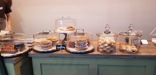 Dessert Shop «Amaretti Desserts San Marco», reviews and photos, 1992 San Marco Blvd, Jacksonville, FL 32207, USA