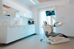 Pentazidou Dental Clinic image