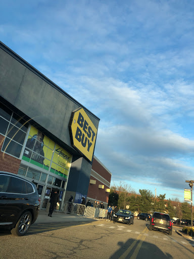 Electronics Store «Best Buy», reviews and photos, 675 US-1, Iselin, NJ 08830, USA