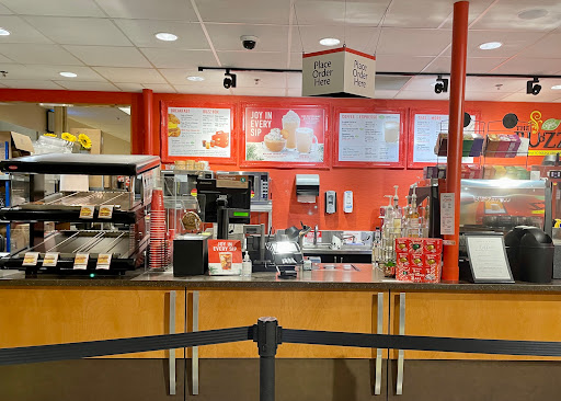 Grocery Store «Wegmans», reviews and photos, 100 Wegmans Way, Charlottesville, VA 22902, USA