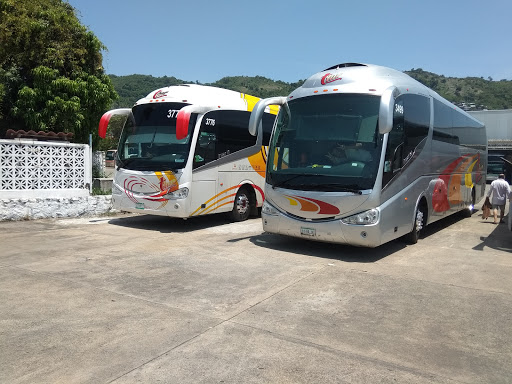 GRUPO IBARRA TTUR | Renta de Autobuses y Camionetas Sprinter en Guadalajara y el Bajío