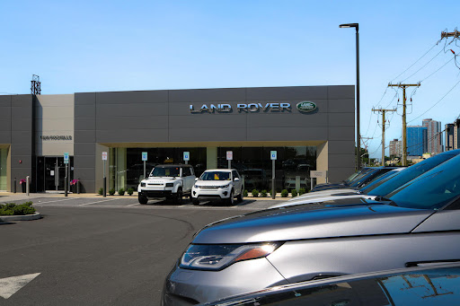 Land Rover New Rochelle image 1