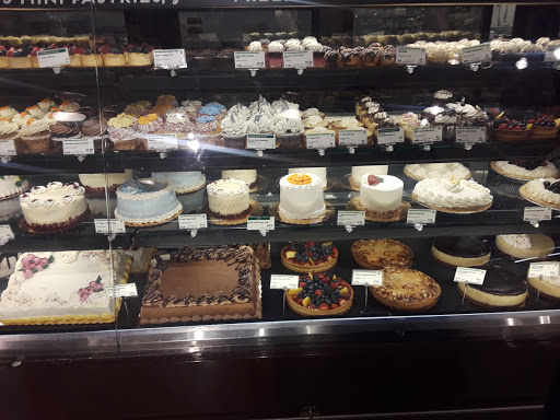 Grocery Store «Whole Foods Market», reviews and photos, 821 W Lancaster Ave, Wayne, PA 19087, USA